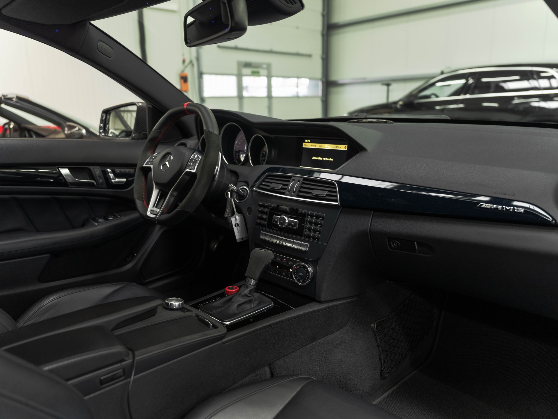 MERCEDES-BENZ C 63 Coupé AMG Speedshift MCT-image-20