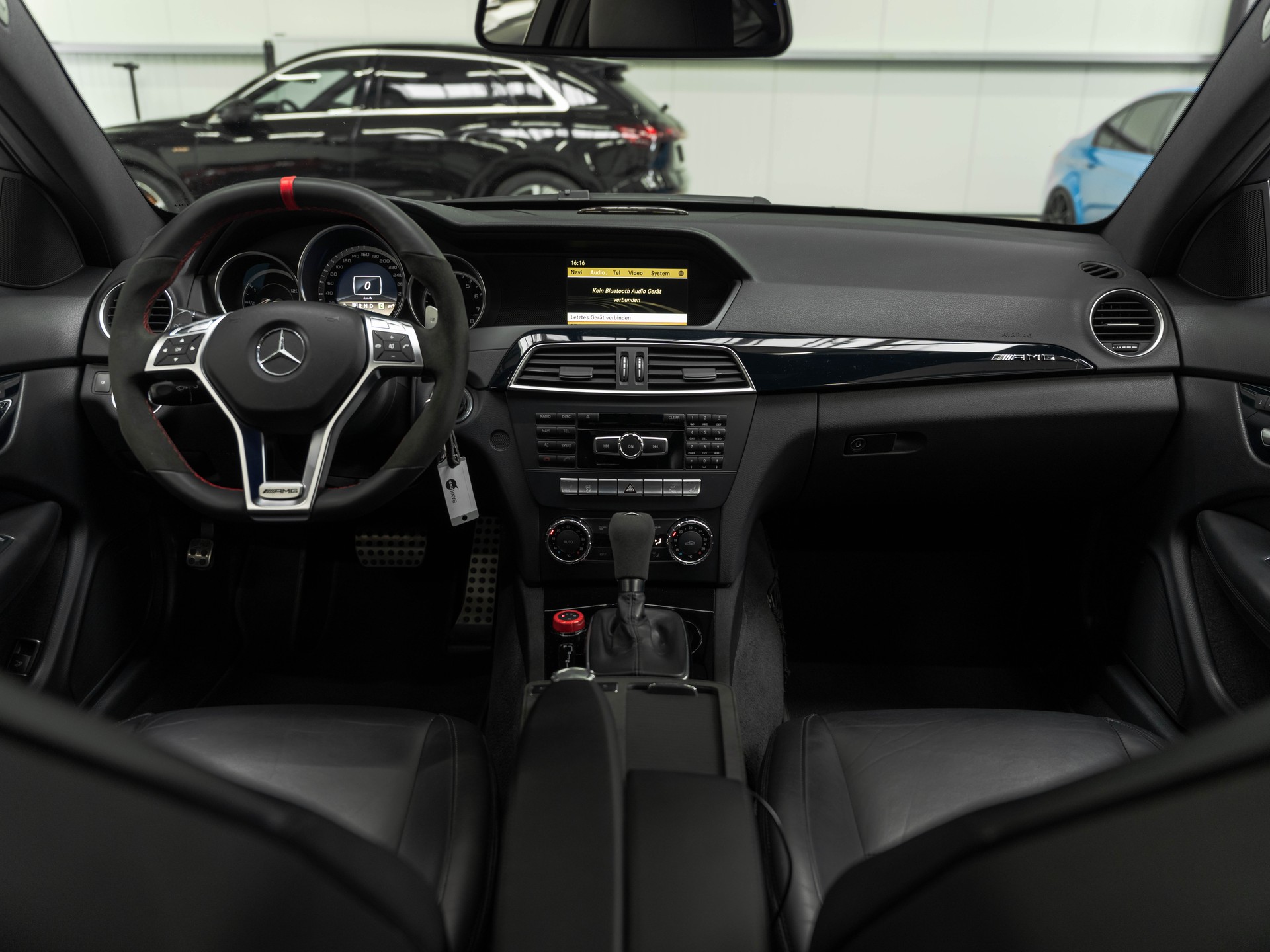 MERCEDES-BENZ C 63 Coupé AMG Speedshift MCT-image-10