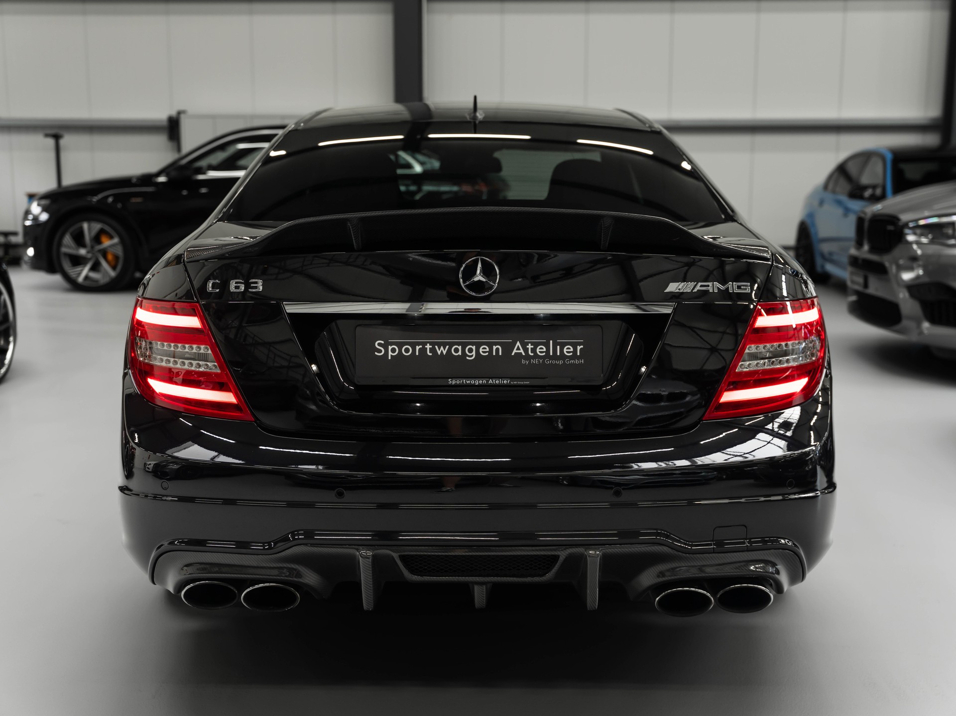 MERCEDES-BENZ C 63 Coupé AMG Speedshift MCT-image-2