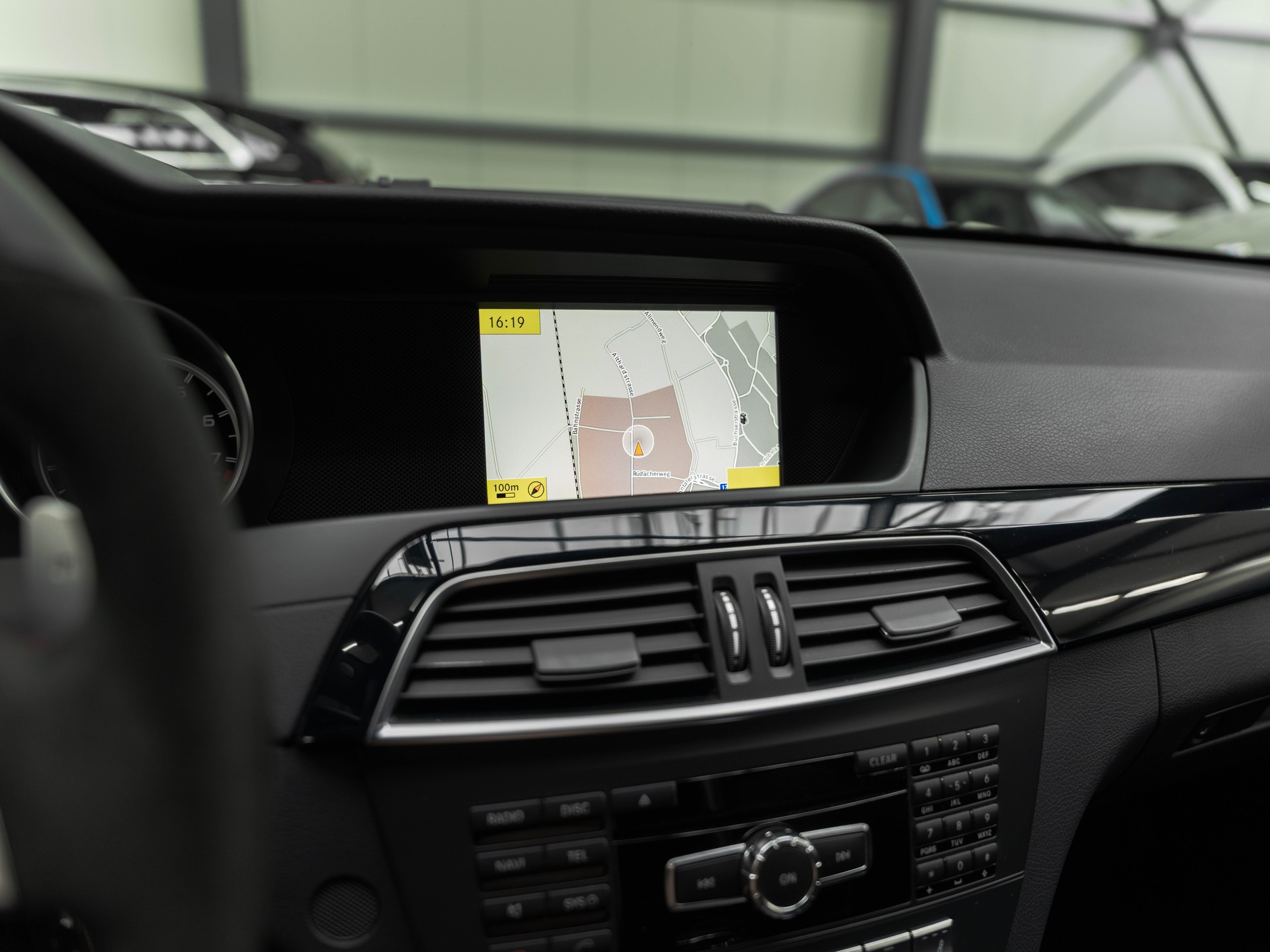 MERCEDES-BENZ C 63 Coupé AMG Speedshift MCT-image-26