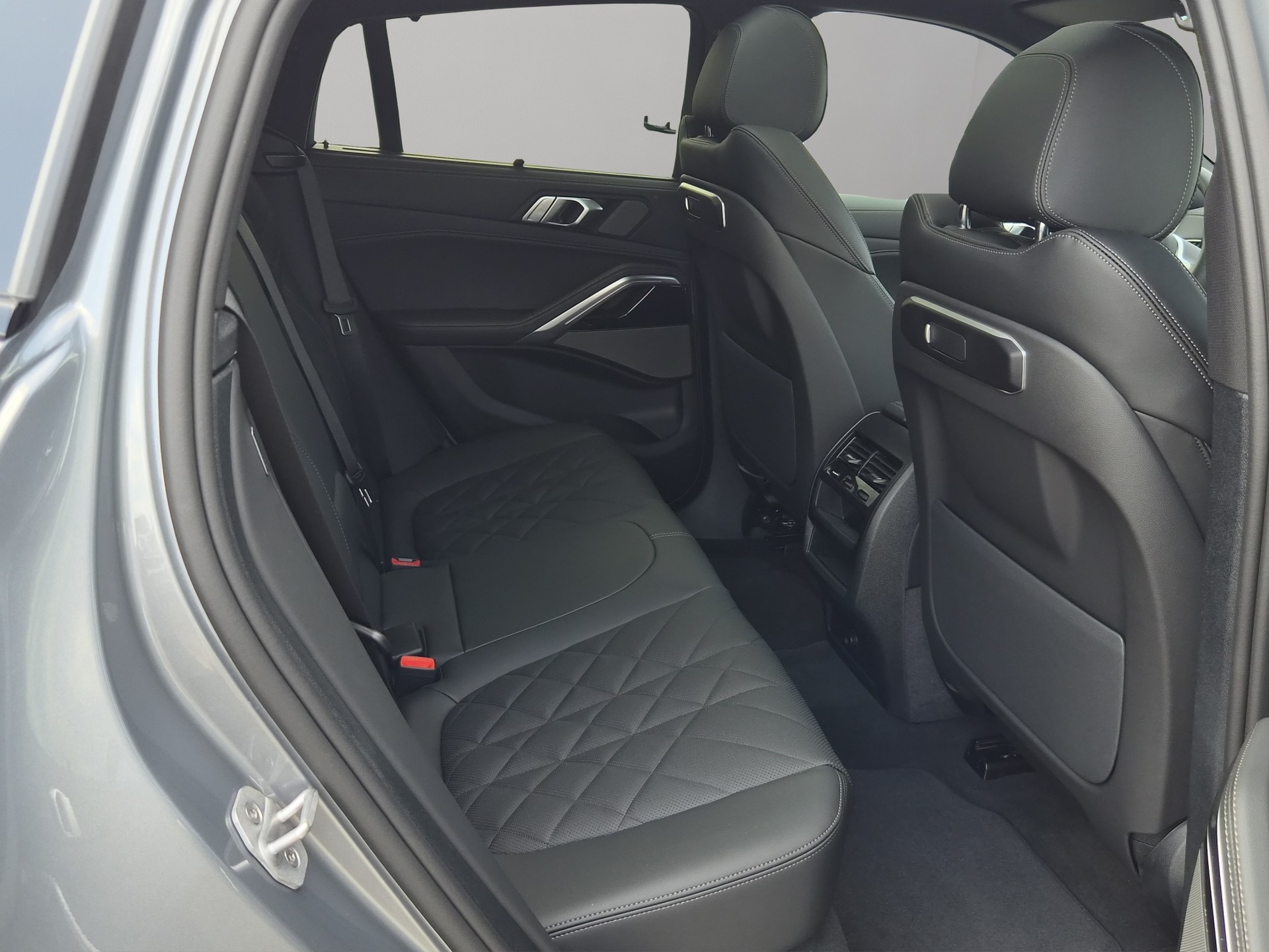 BMW X6 xDrive 48V 30d M Sport Steptronic-image-21