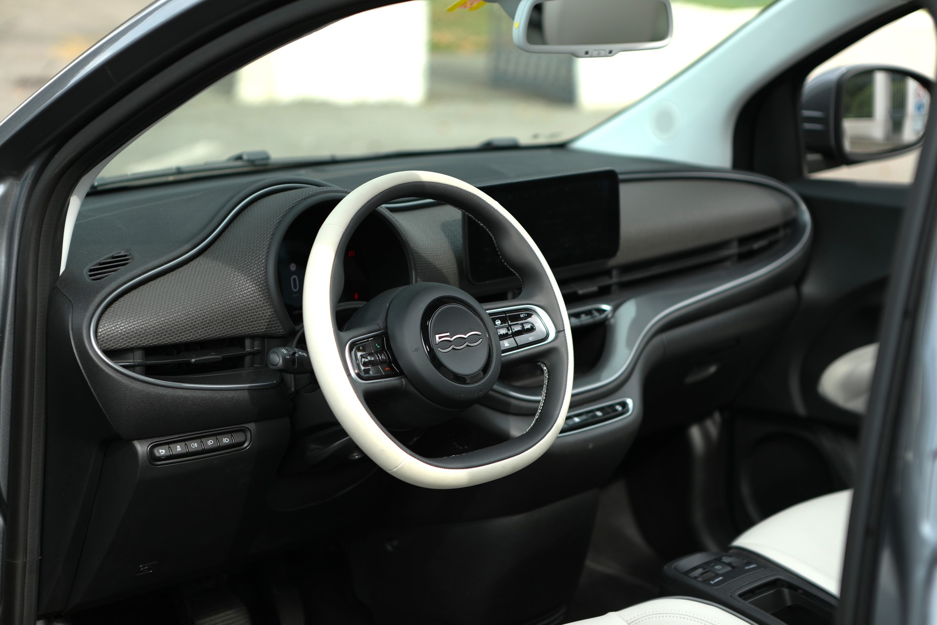 FIAT 500 electric 87 kW La Prima-image-6