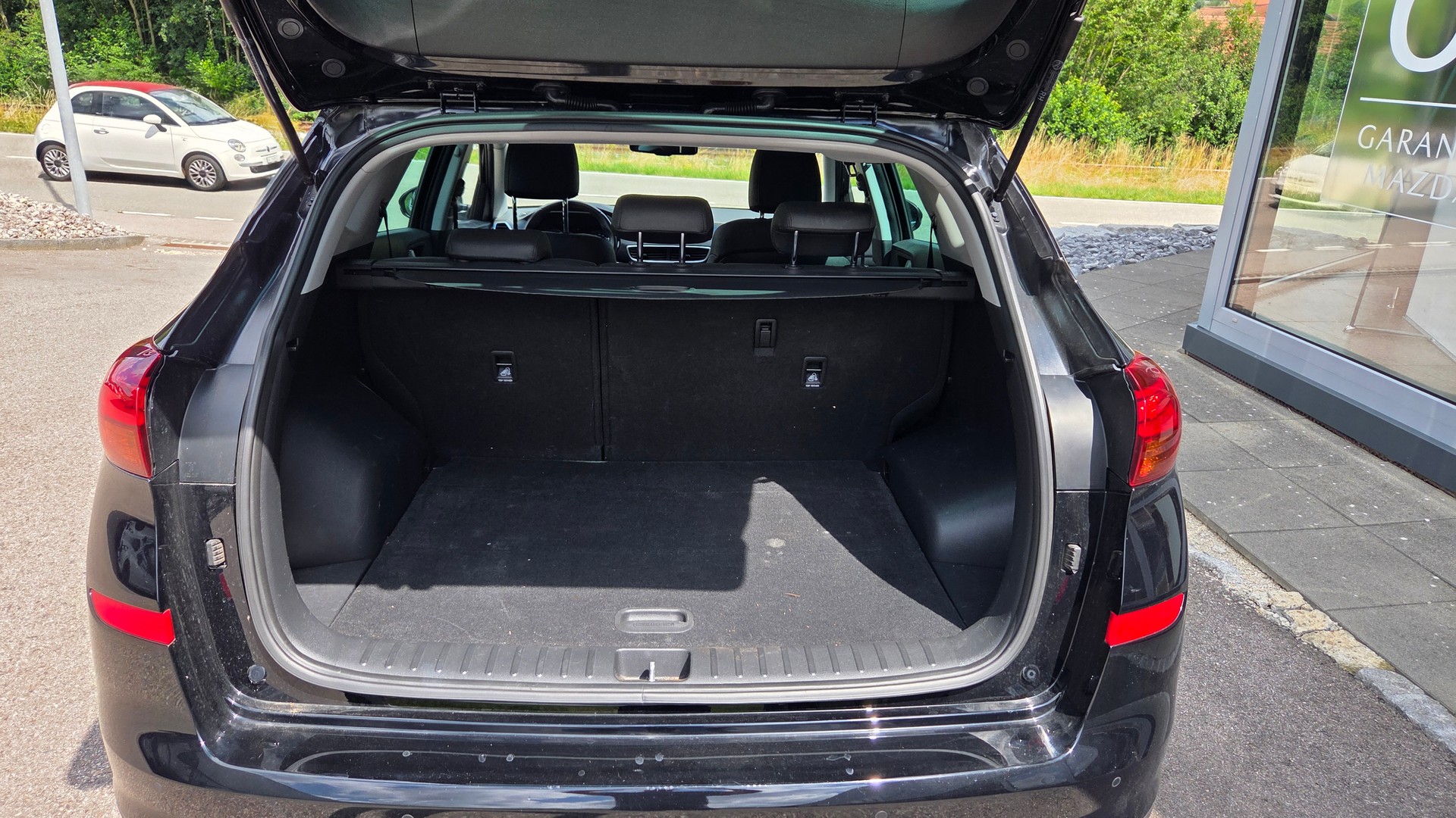 HYUNDAI Tucson 1.6 TGDI Amplia 4WD DCT-image-9