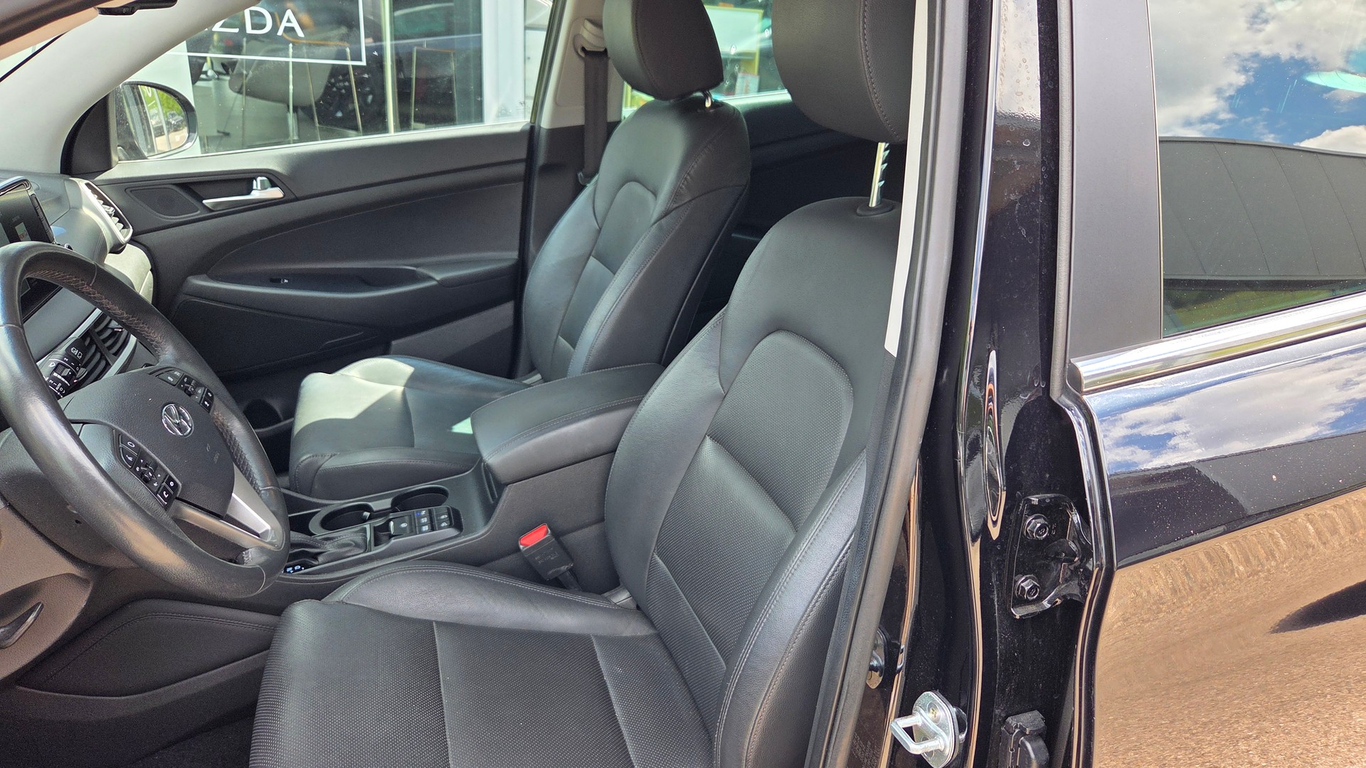 HYUNDAI Tucson 1.6 TGDI Amplia 4WD DCT-image-11