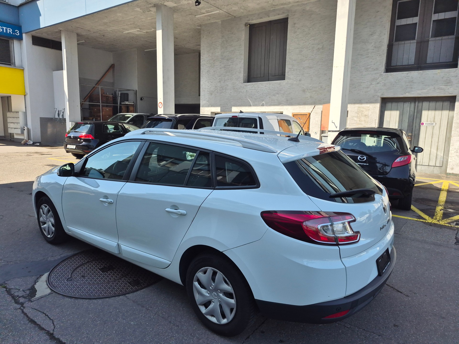 RENAULT Mégane Grandtour 1.5 dCi Bose EDC-image-4
