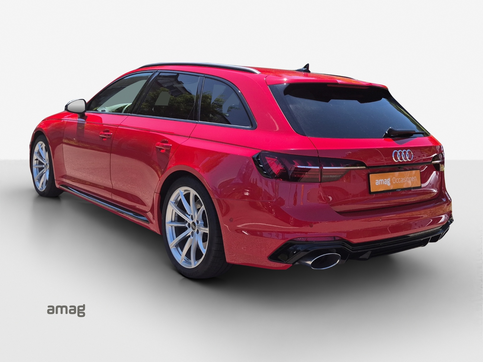 AUDI RS4 Avant quattro tiptronic-image-2