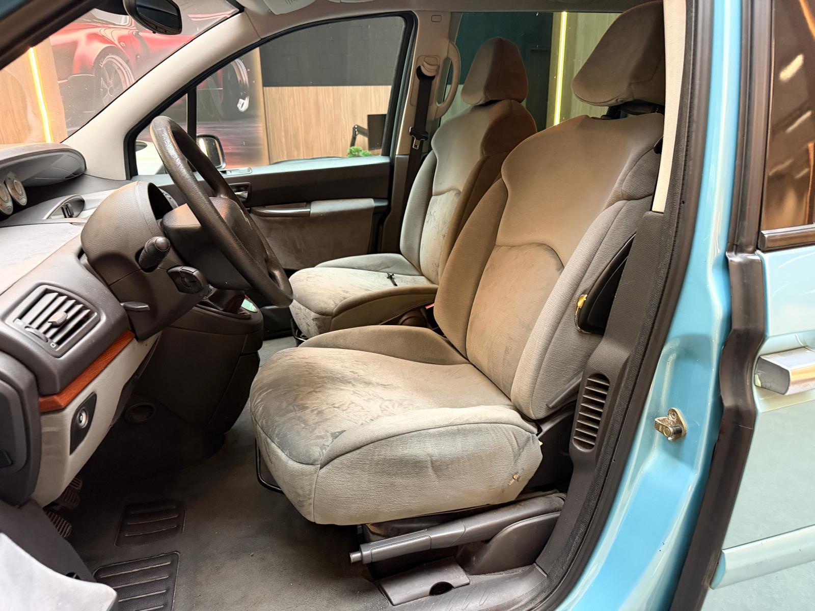 CITROEN C8 Minivan 2.2 16V HDi Exclusive-image-10