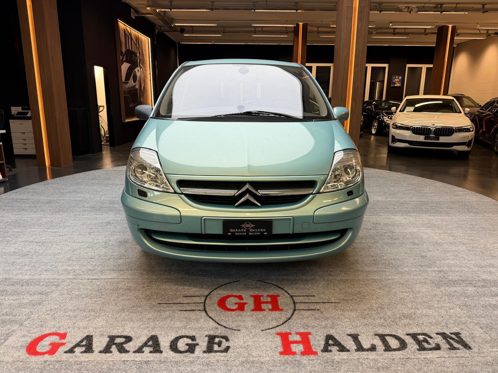 CITROEN C8 Minivan 2.2 16V HDi Exclusive-image-1