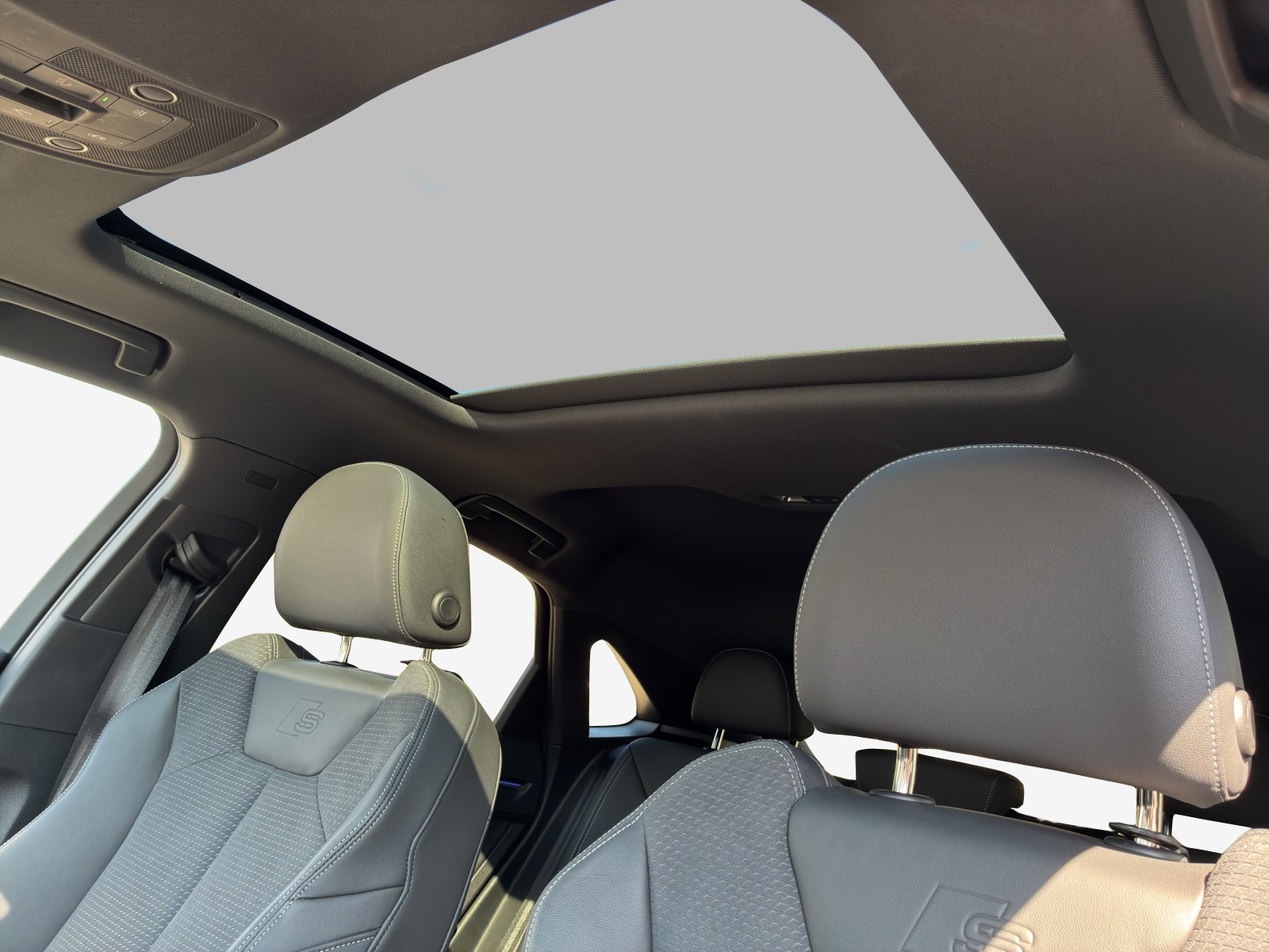 AUDI Q3 Sportback 35 TFSI S line Attraction S-tronic-image-13