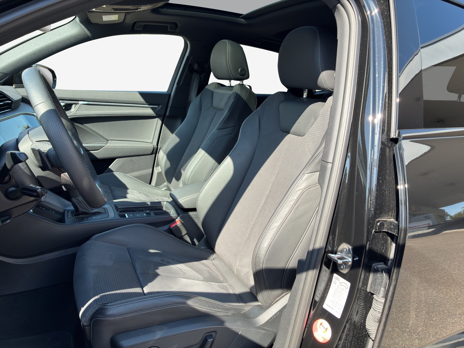 AUDI Q3 Sportback 35 TFSI S line Attraction S-tronic-image-7