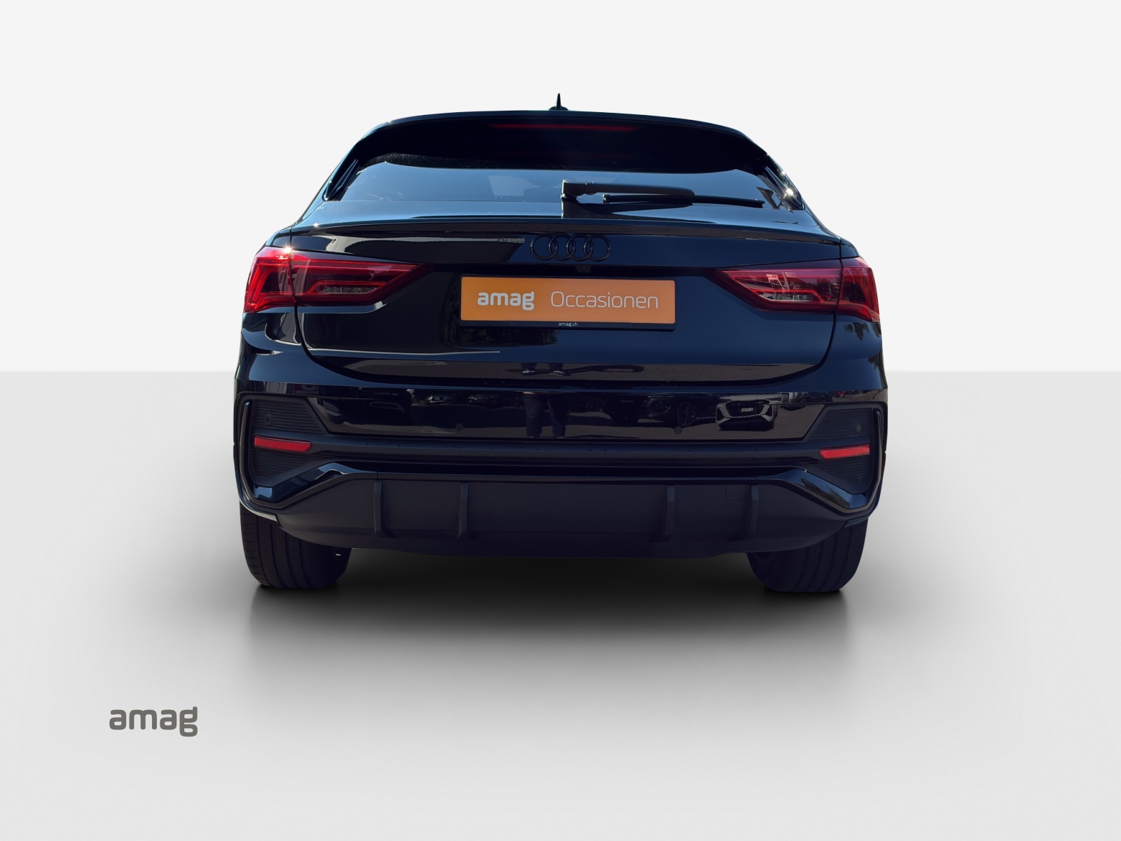 AUDI Q3 Sportback 35 TFSI S line Attraction S-tronic-showroom-element-3