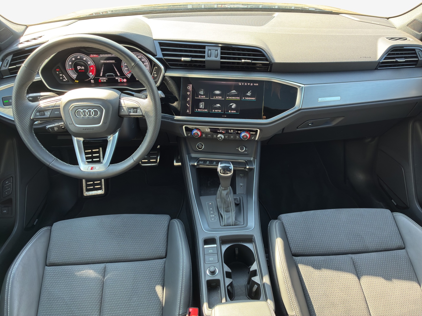 AUDI Q3 Sportback 35 TFSI S line Attraction S-tronic-image-8