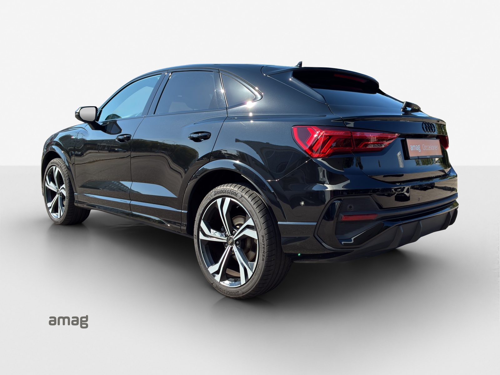 AUDI Q3 Sportback 35 TFSI S line Attraction S-tronic-showroom-element-2
