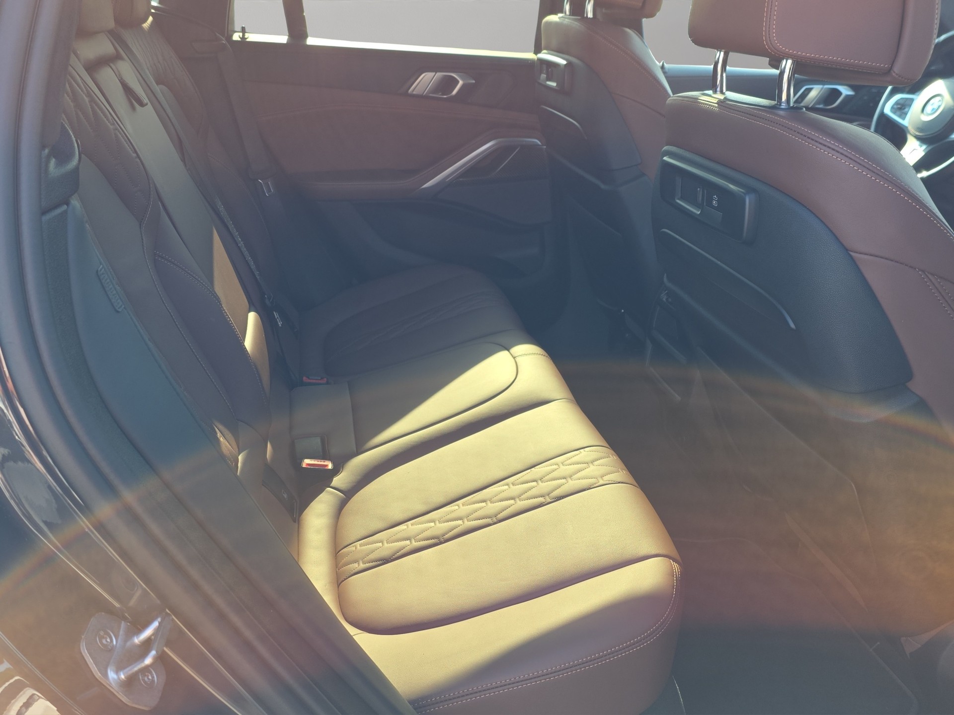 BMW X6 xDrive 48V 40d Steptronic M Sport-image-19