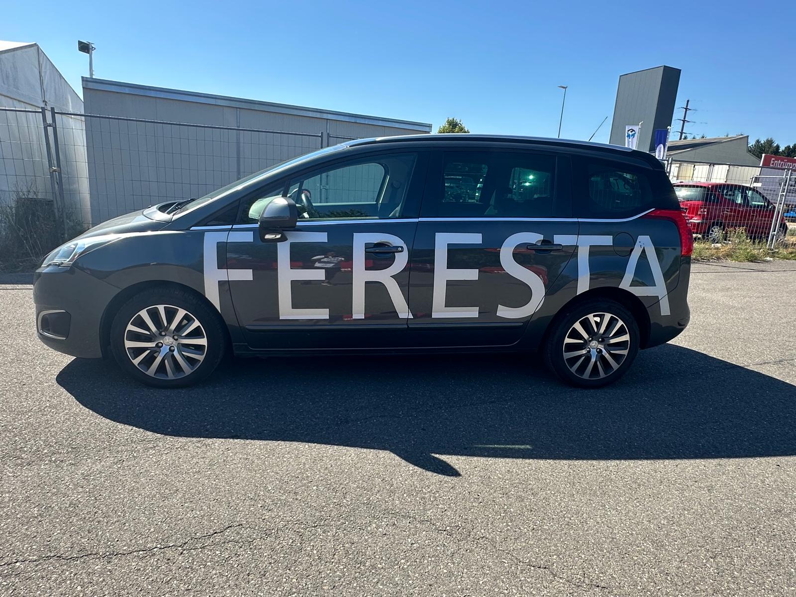 PEUGEOT 5008 2.0 HDI Swiss Edition Automatic-image-3