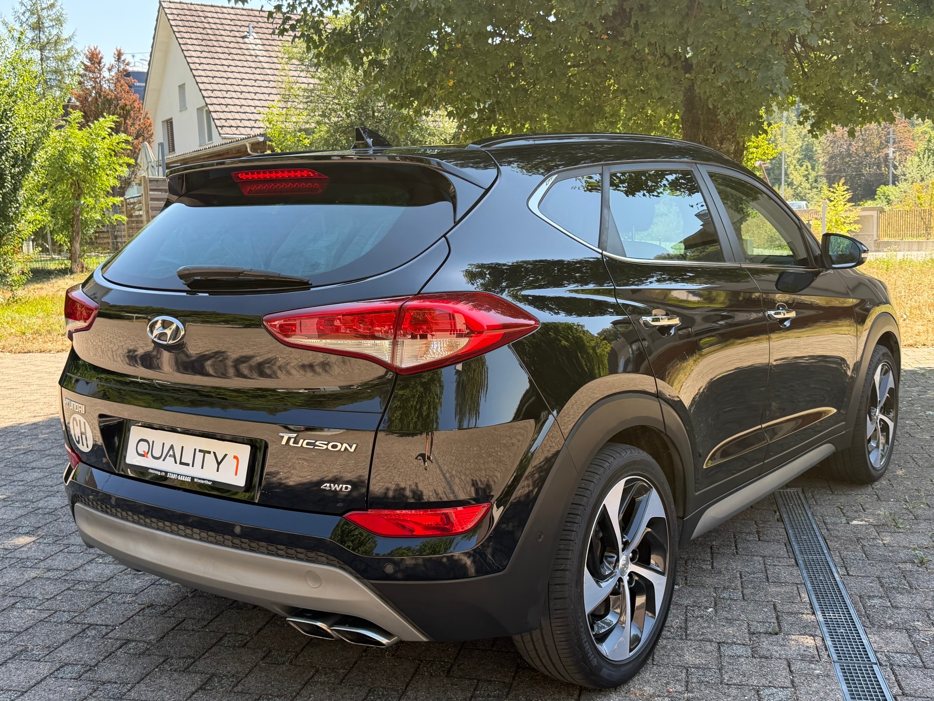 HYUNDAI Tucson 2.0 CRDI Vertex 4WD Automatic-image-4