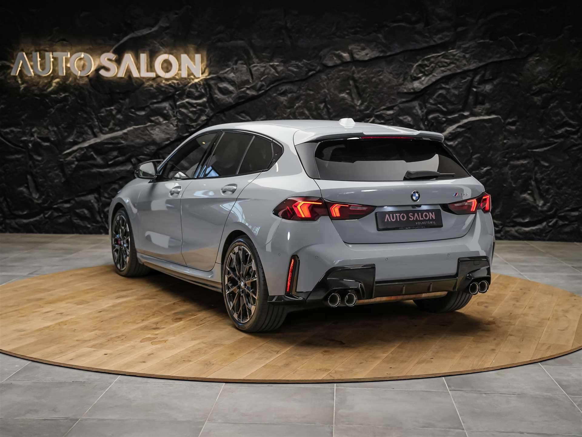 BMW M135 xDrive M Sport Pro *Schalensitze*Harman/Kardon*Assistenten*-showroom-element-2