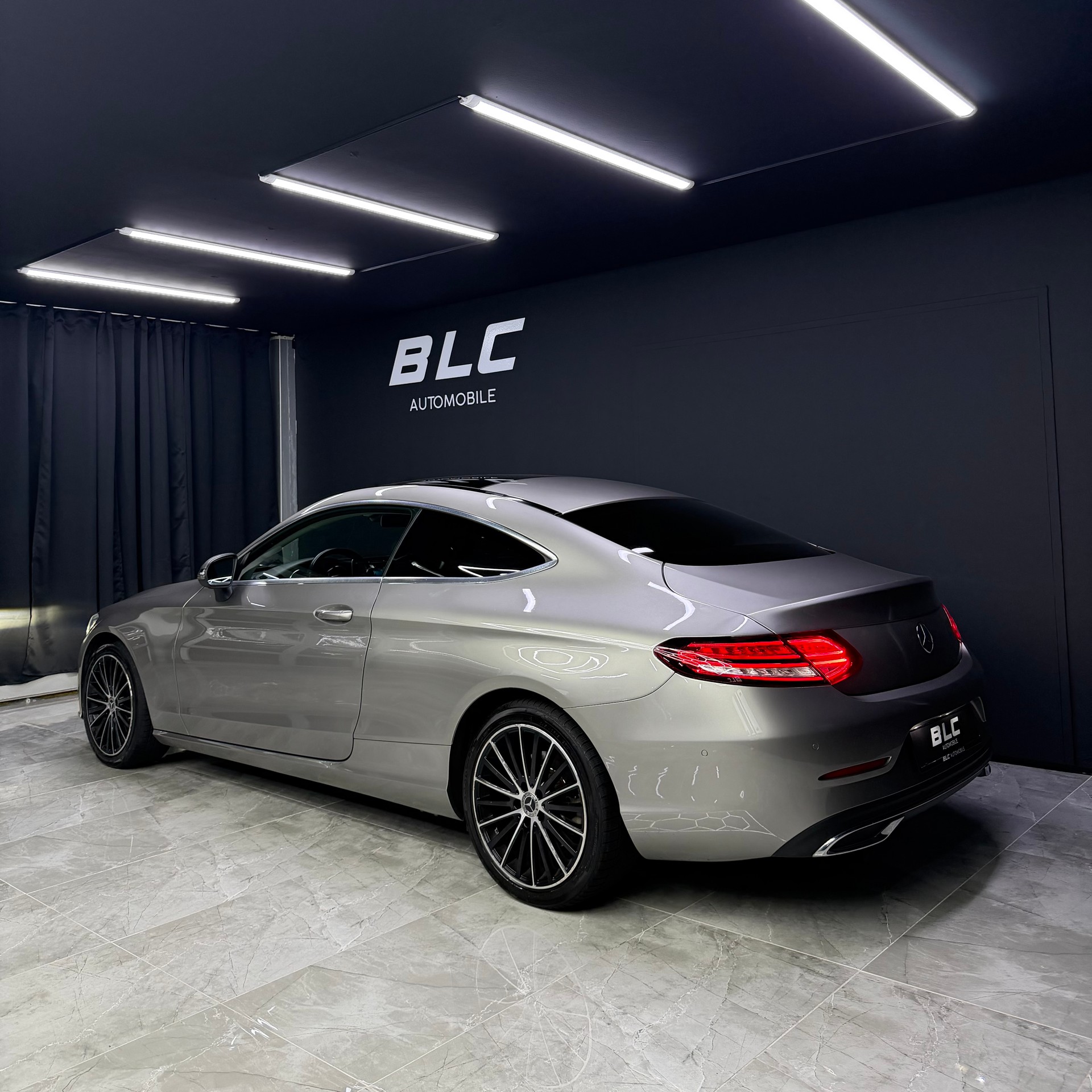 MERCEDES-BENZ C 220 d Coupé 9G-Tronic-image-4