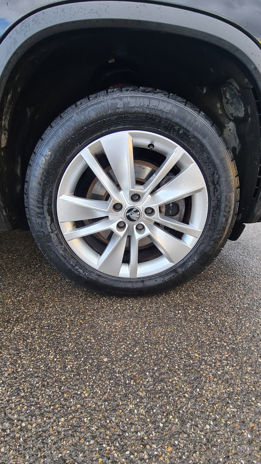 SKODA Kodiaq 2.0 TDI CR Style 4x4 DSG ** 7-Plätzer ** Teil-Leder ** Gr-Navi ** RF-Kamera ** Totwinkel-Assist ** LTZ MFK 12.03.2025 **-image-13