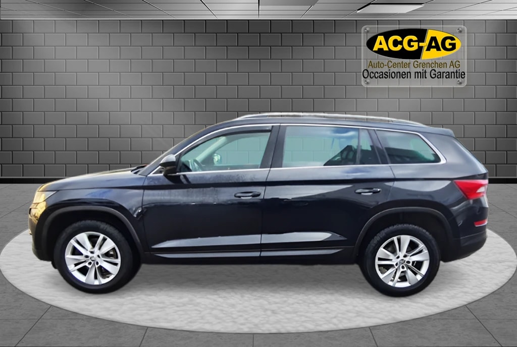 SKODA Kodiaq 2.0 TDI CR Style 4x4 DSG ** 7-Plätzer ** Teil-Leder ** Gr-Navi ** RF-Kamera ** Totwinkel-Assist ** LTZ MFK 12.03.2025 **-image-3