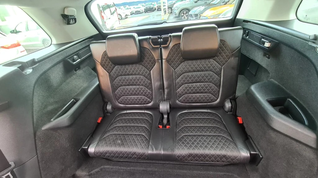 SKODA Kodiaq 2.0 TDI CR Style 4x4 DSG ** 7-Plätzer ** Teil-Leder ** Gr-Navi ** RF-Kamera ** Totwinkel-Assist ** LTZ MFK 12.03.2025 **-image-11