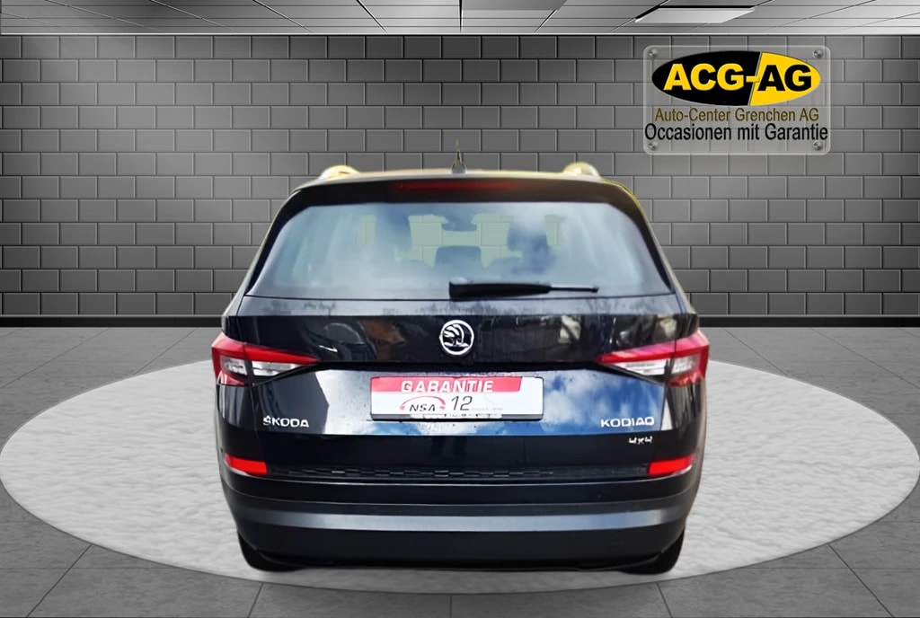 SKODA Kodiaq 2.0 TDI CR Style 4x4 DSG ** 7-Plätzer ** Teil-Leder ** Gr-Navi ** RF-Kamera ** Totwinkel-Assist ** LTZ MFK 12.03.2025 **-image-4