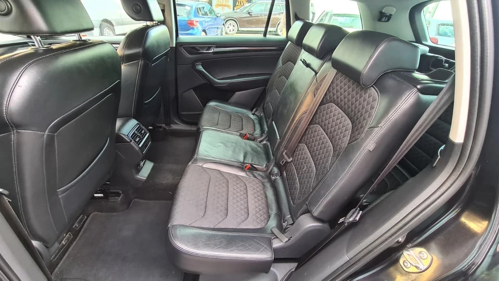 SKODA Kodiaq 2.0 TDI CR Style 4x4 DSG ** 7-Plätzer ** Teil-Leder ** Gr-Navi ** RF-Kamera ** Totwinkel-Assist ** LTZ MFK 12.03.2025 **-image-12