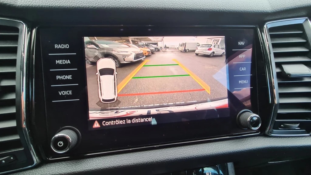 SKODA Kodiaq 2.0 TDI CR Style 4x4 DSG ** 7-Plätzer ** Teil-Leder ** Gr-Navi ** RF-Kamera ** Totwinkel-Assist ** LTZ MFK 12.03.2025 **-image-8