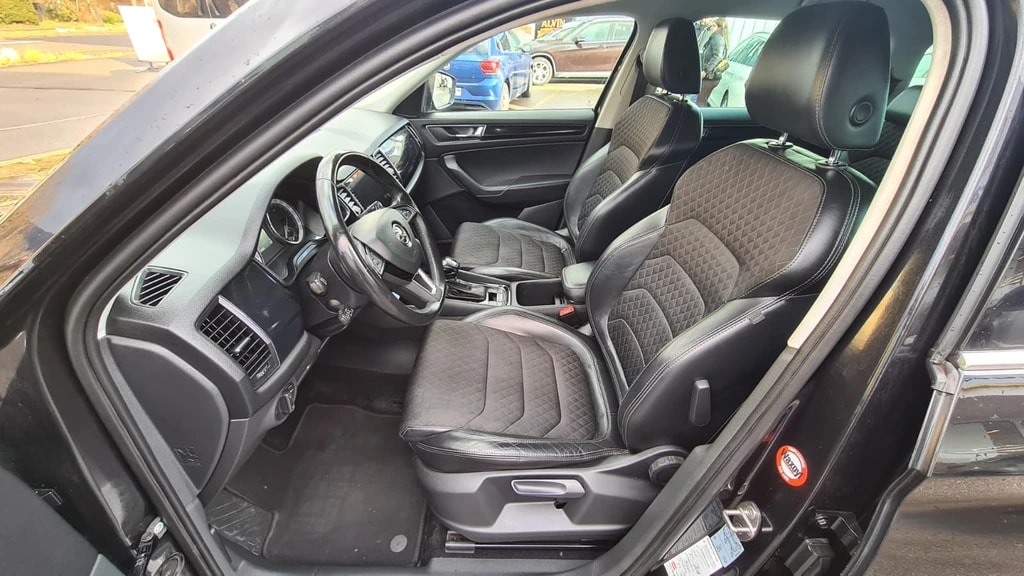 SKODA Kodiaq 2.0 TDI CR Style 4x4 DSG ** 7-Plätzer ** Teil-Leder ** Gr-Navi ** RF-Kamera ** Totwinkel-Assist ** LTZ MFK 12.03.2025 **-image-10
