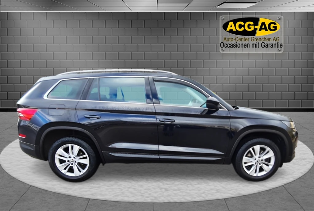 SKODA Kodiaq 2.0 TDI CR Style 4x4 DSG ** 7-Plätzer ** Teil-Leder ** Gr-Navi ** RF-Kamera ** Totwinkel-Assist ** LTZ MFK 12.03.2025 **-image-5