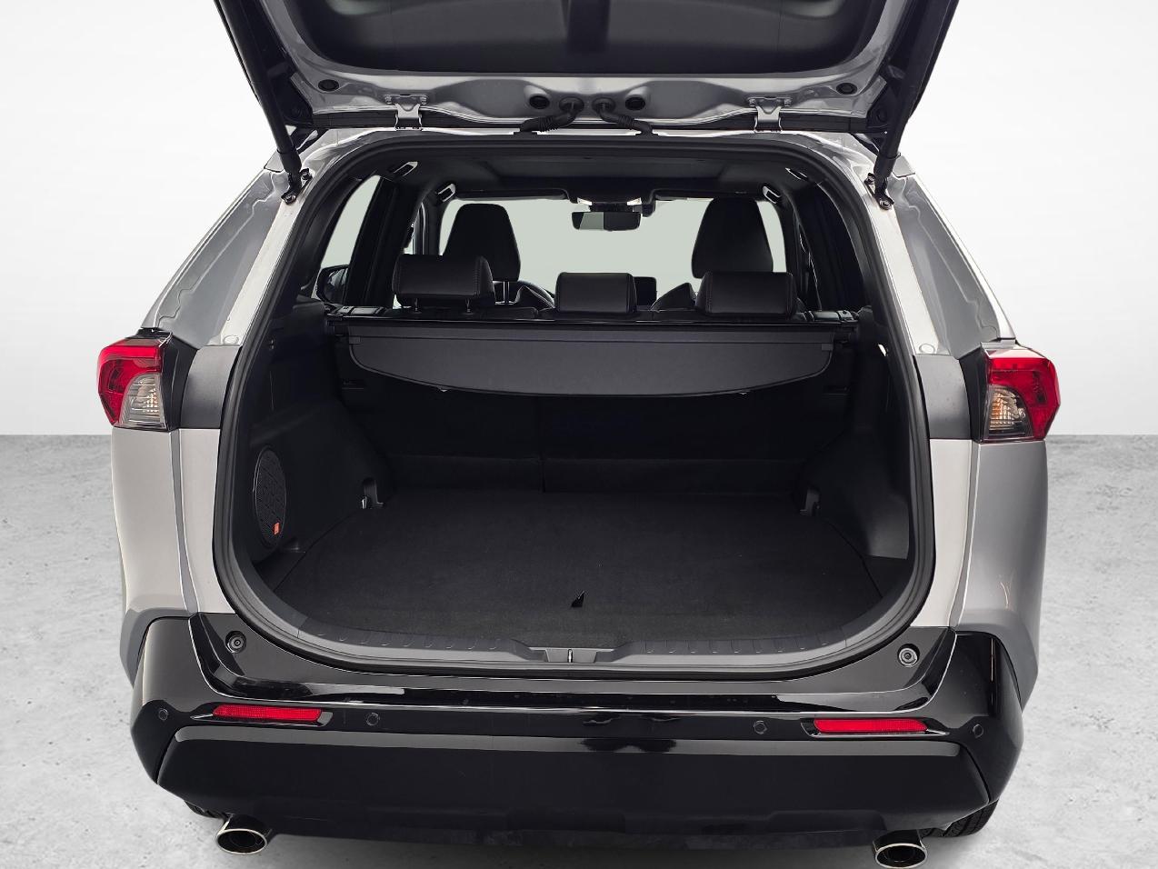 TOYOTA RAV4 2.5 Plug-In-Hybrid Platinum-image-11