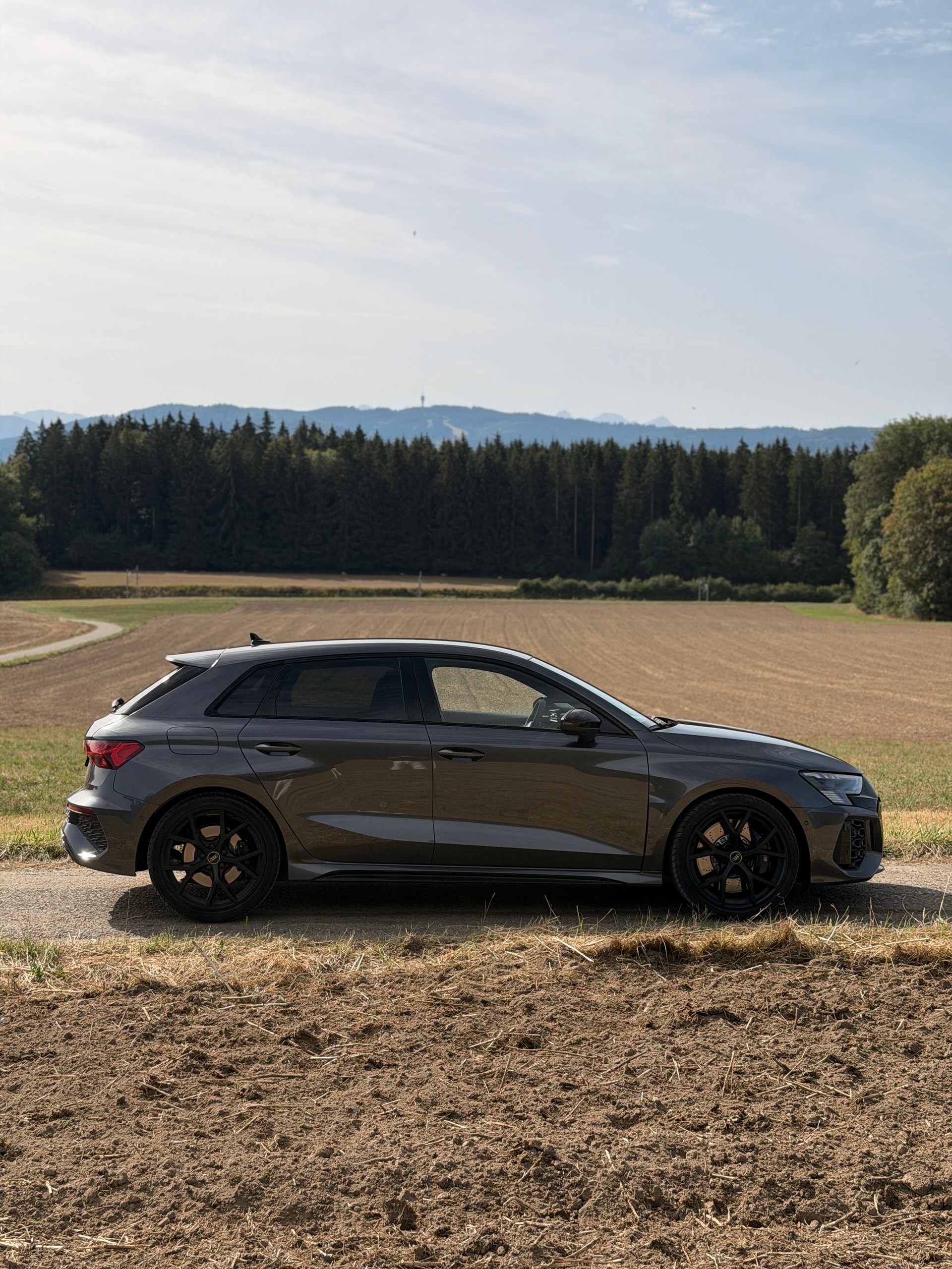 AUDI 2.5 TFSI quattro S-Tronic-image-1