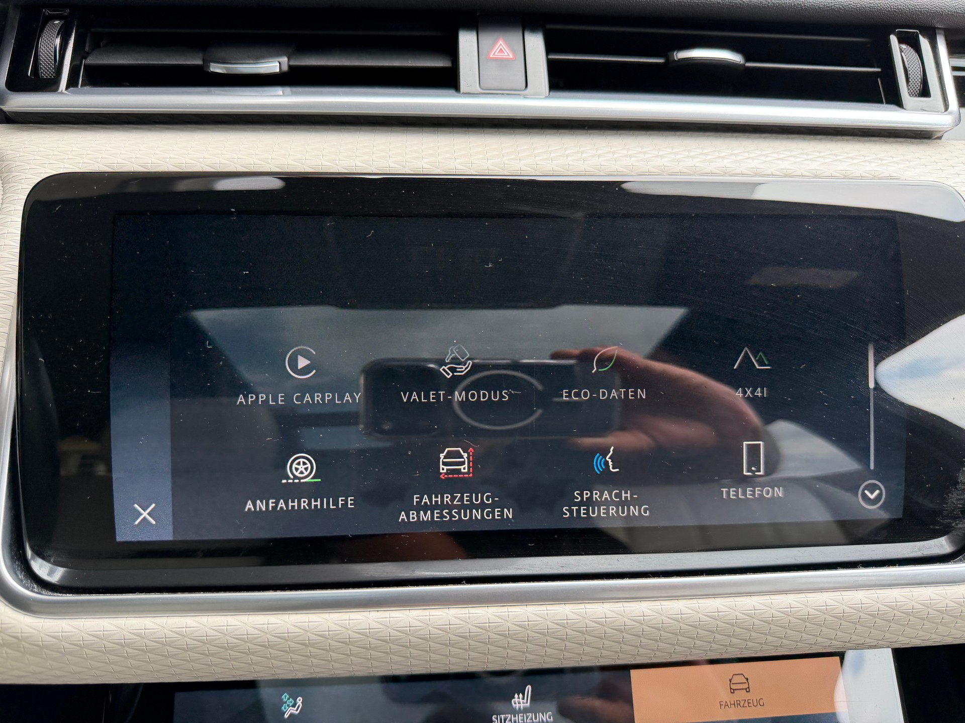 LAND ROVER Range Rover Velar 2.0 T Edition-image-7