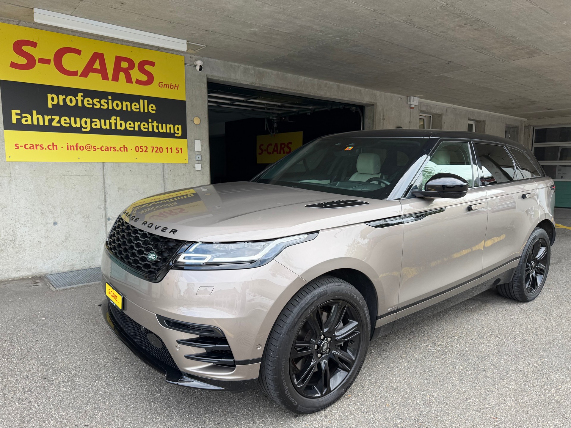 LAND ROVER Range Rover Velar 2.0 T Edition-image-1