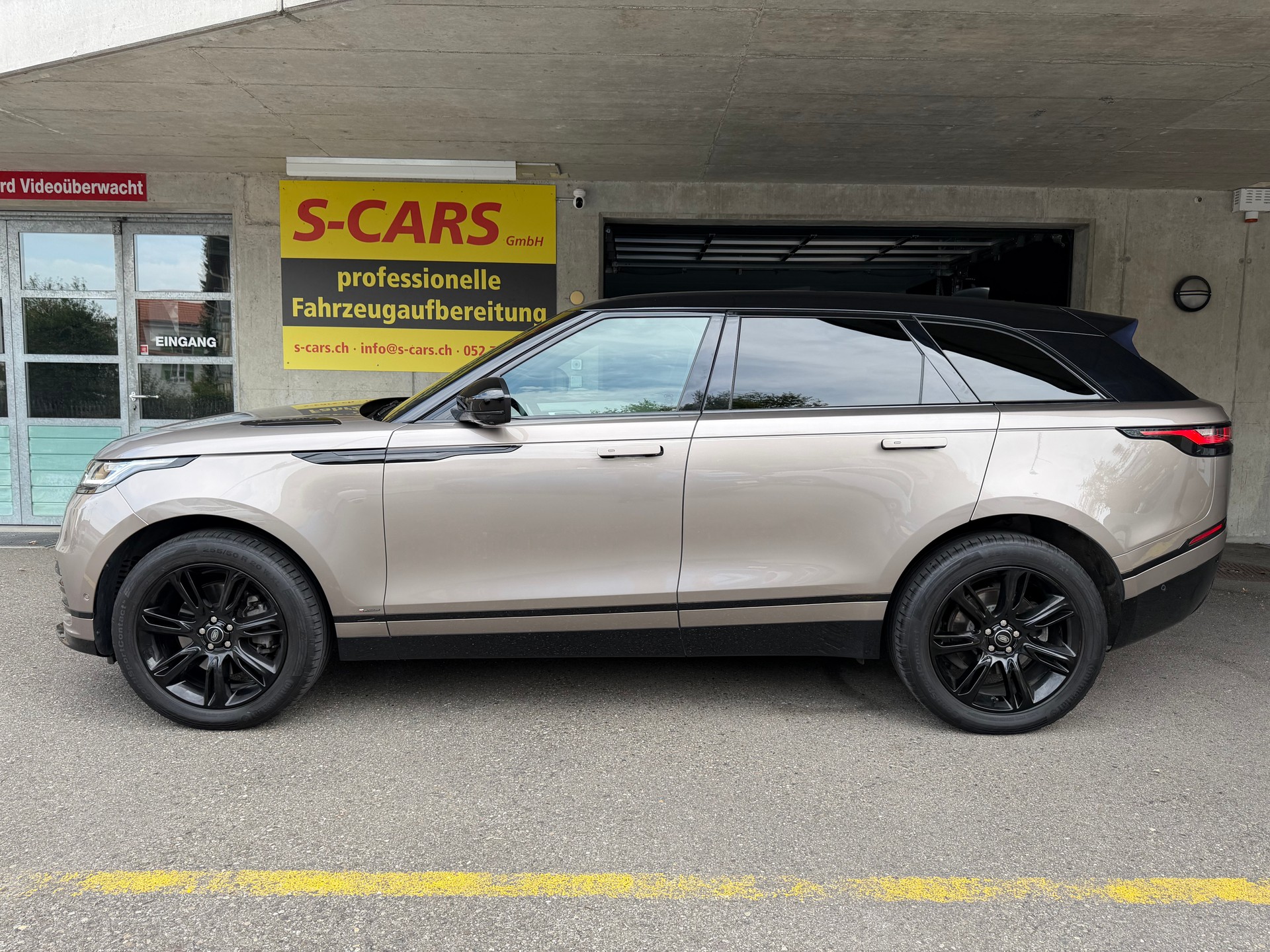 LAND ROVER Range Rover Velar 2.0 T Edition-image-0