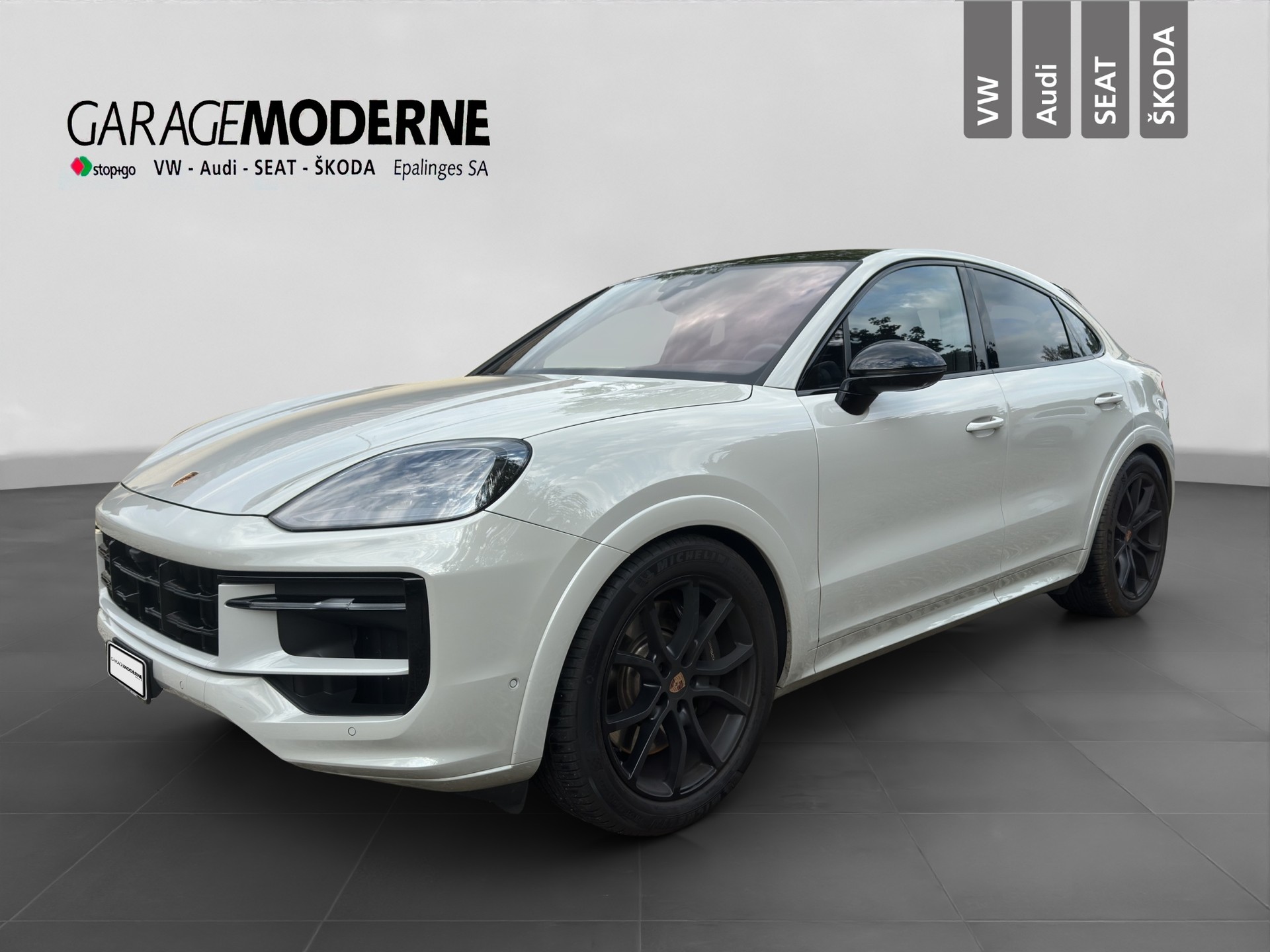 PORSCHE Cayenne Coupé GTS Tiptronic-image-2