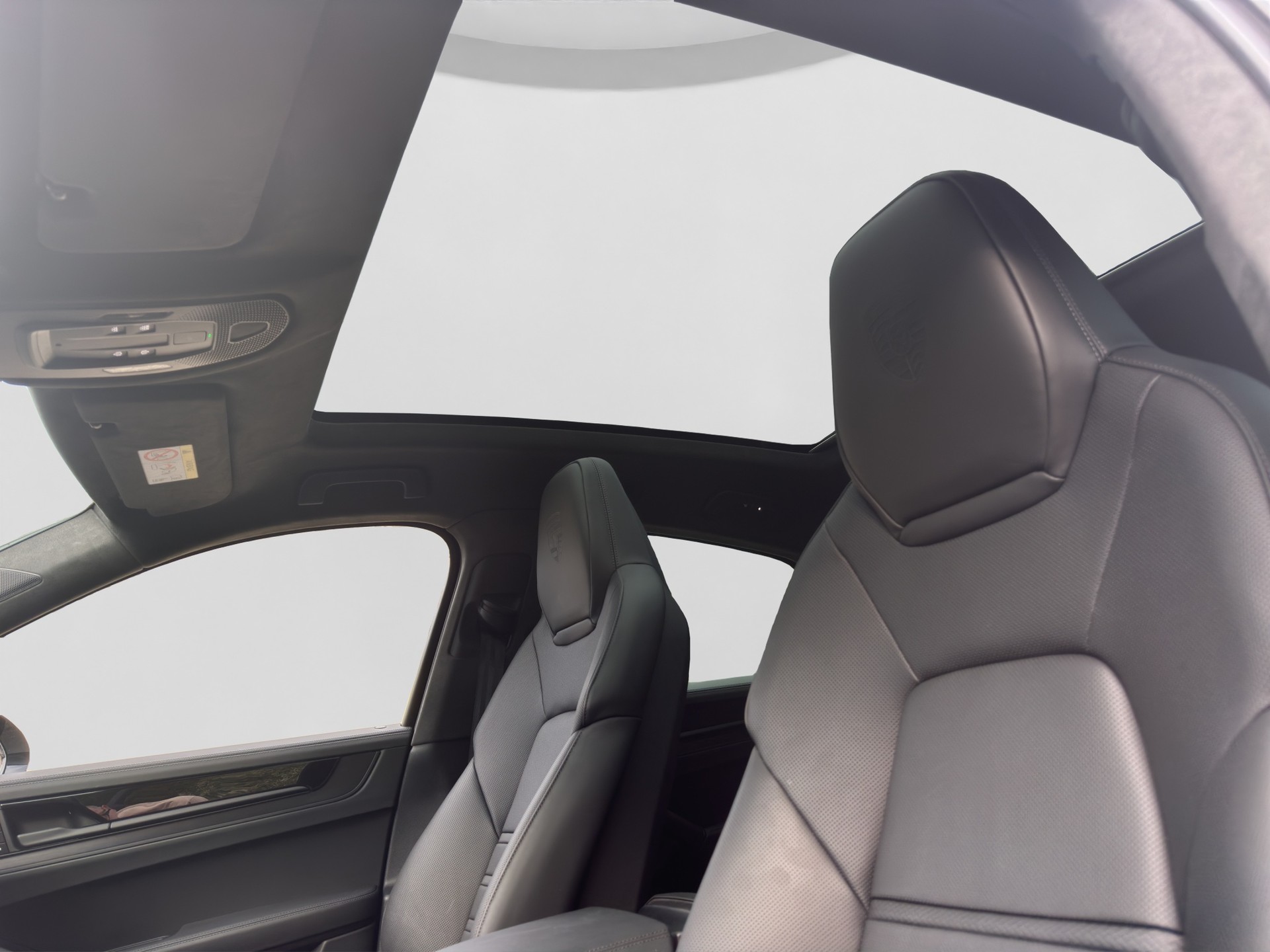 PORSCHE Cayenne Coupé GTS Tiptronic-image-11