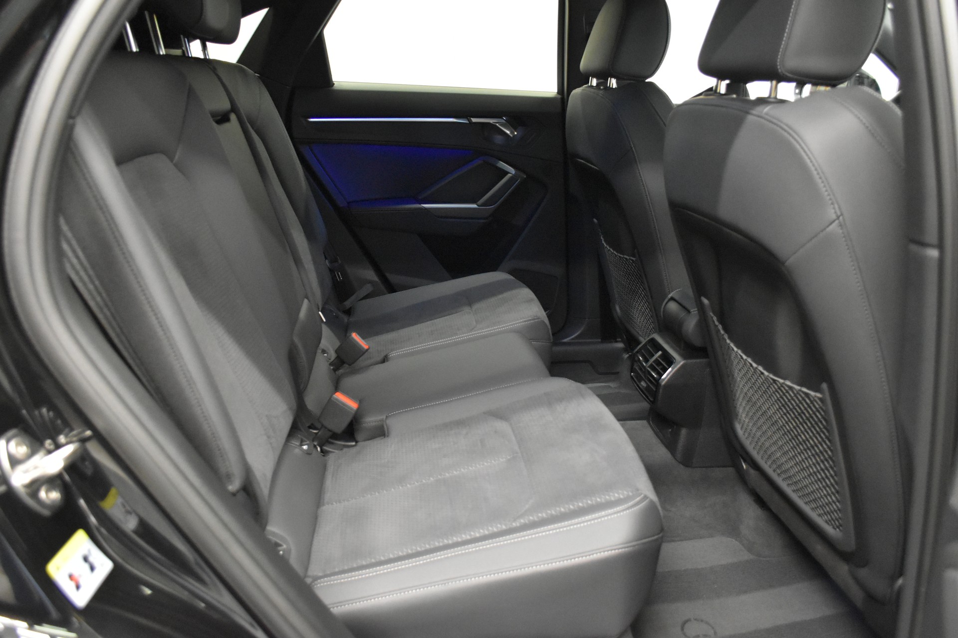 AUDI Q3 Sportback 35 TFSI S line Attraction S-tronic-image-9