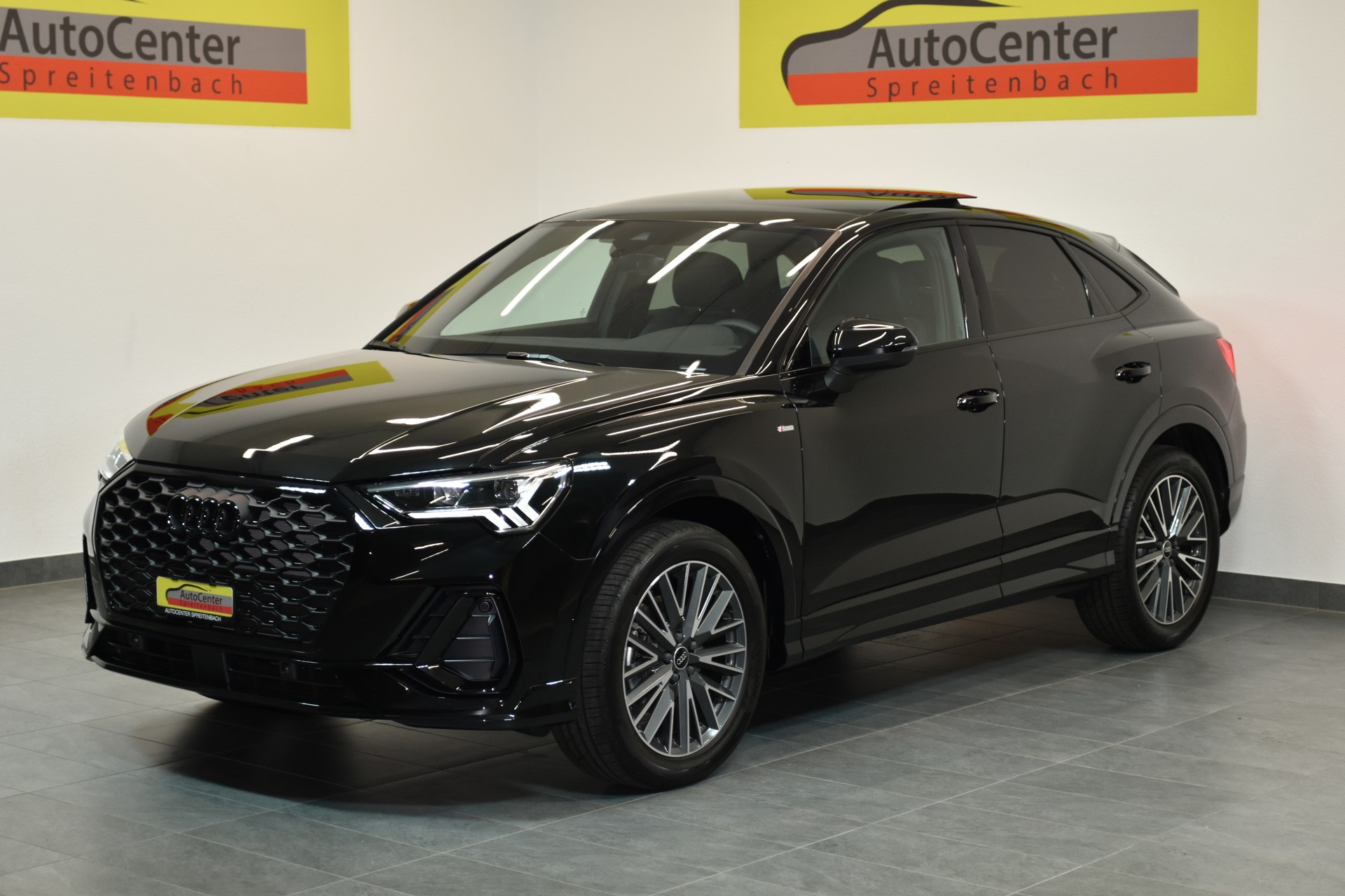AUDI Q3 Sportback 35 TFSI S line Attraction S-tronic-image-1