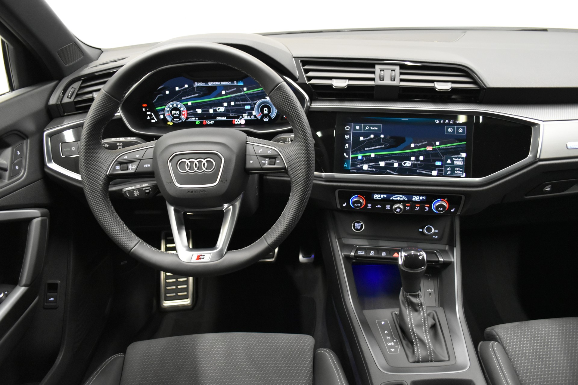AUDI Q3 Sportback 35 TFSI S line Attraction S-tronic-image-4