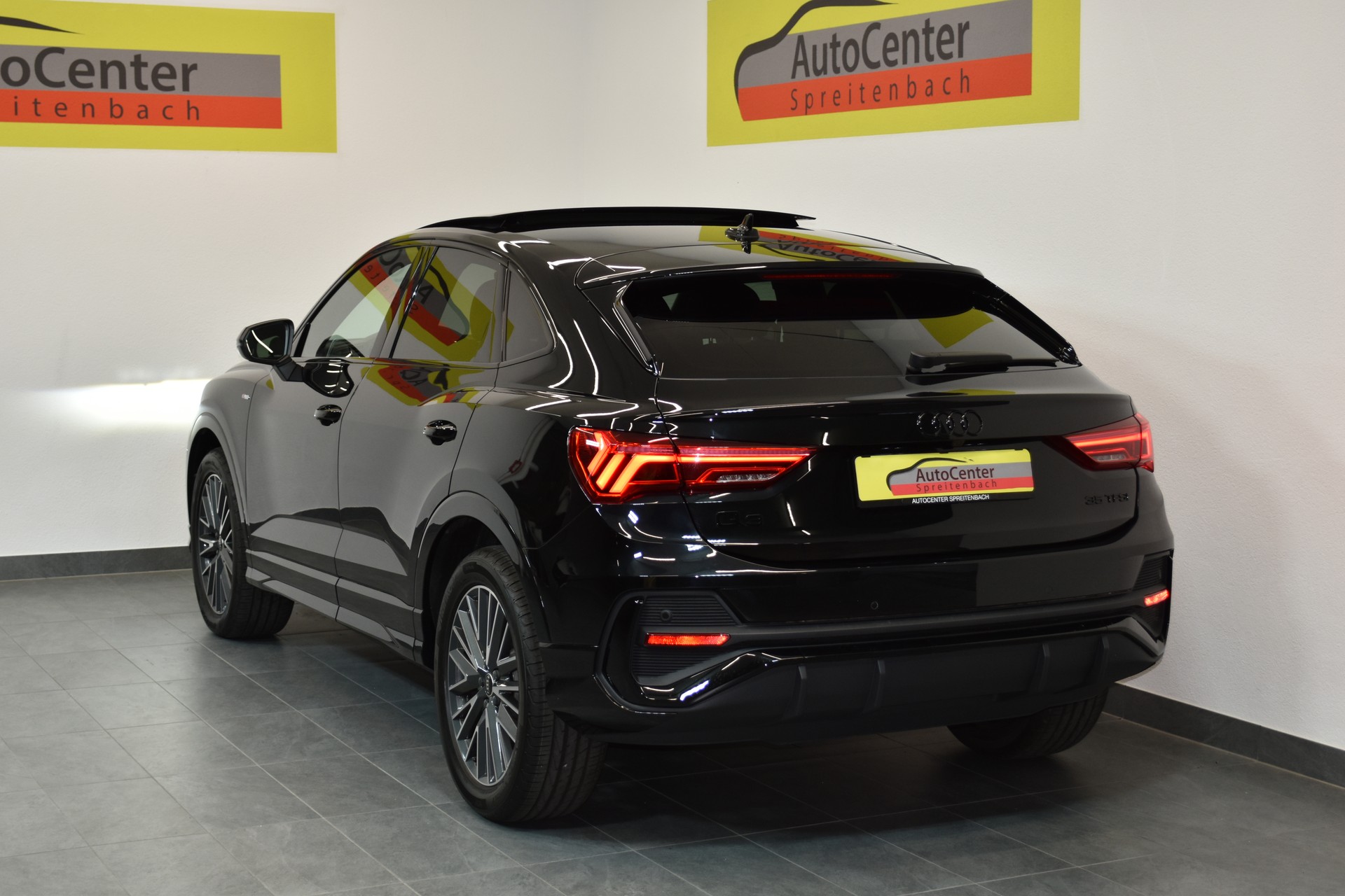 AUDI Q3 Sportback 35 TFSI S line Attraction S-tronic-image-11