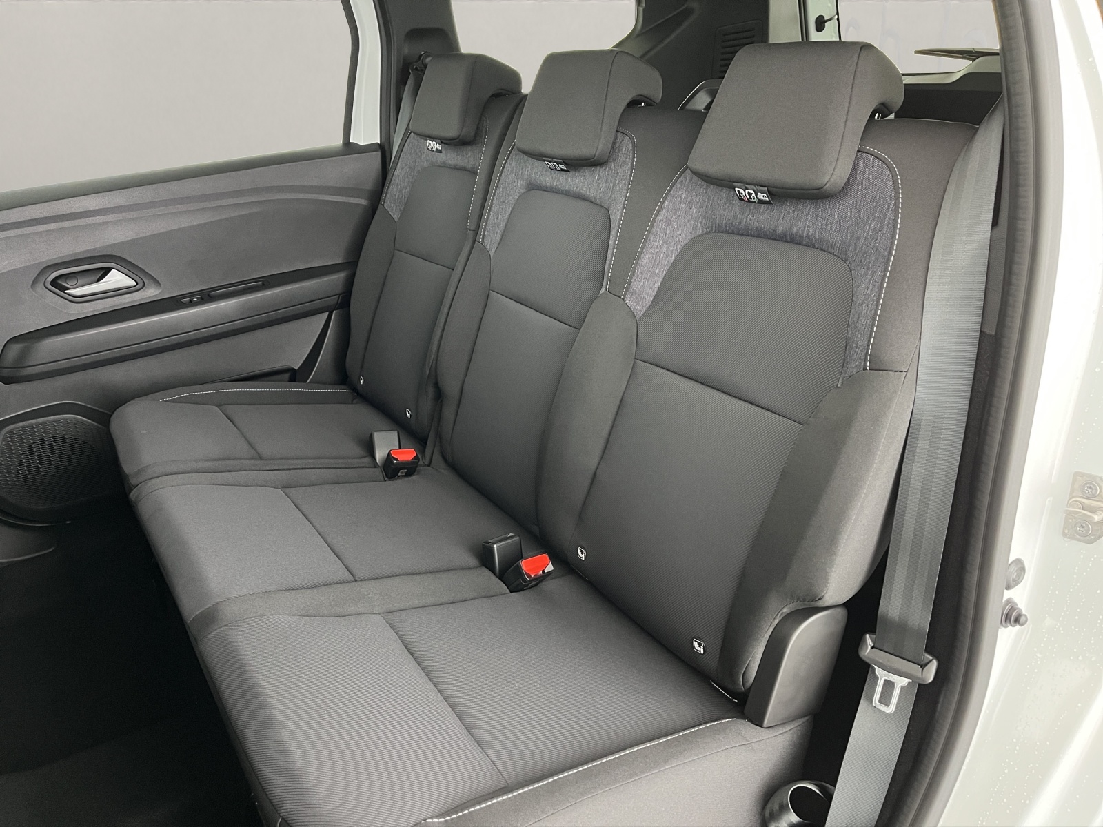 DACIA Jogger 1.8 Hybrid Expression-image-16