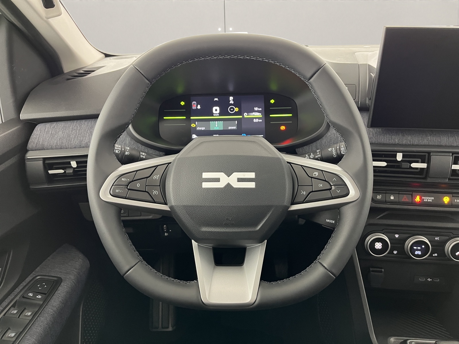 DACIA Jogger 1.8 Hybrid Expression-image-9