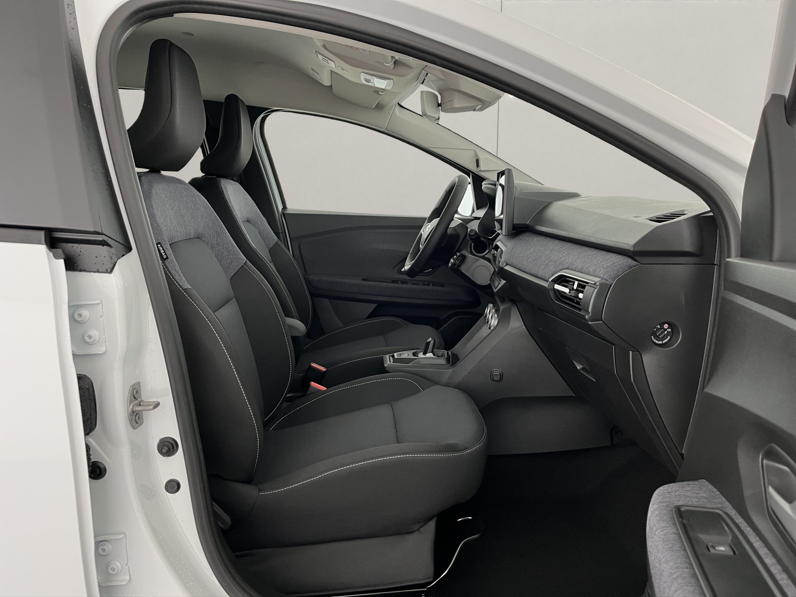 DACIA Jogger 1.8 Hybrid Expression-image-15