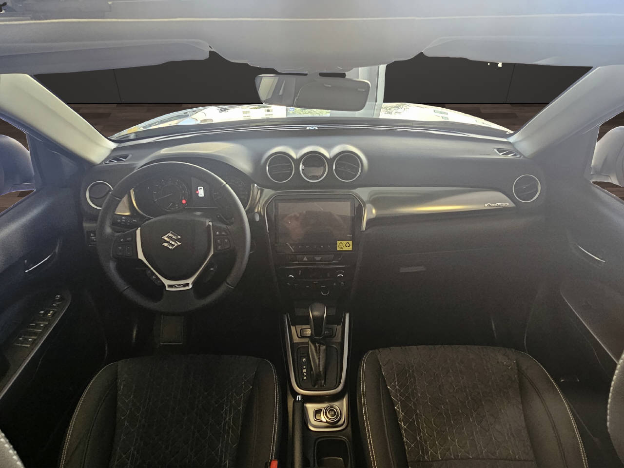 SUZUKI Vitara 1.4 T Piz Sulai Top Hybrid 4x4-image-4