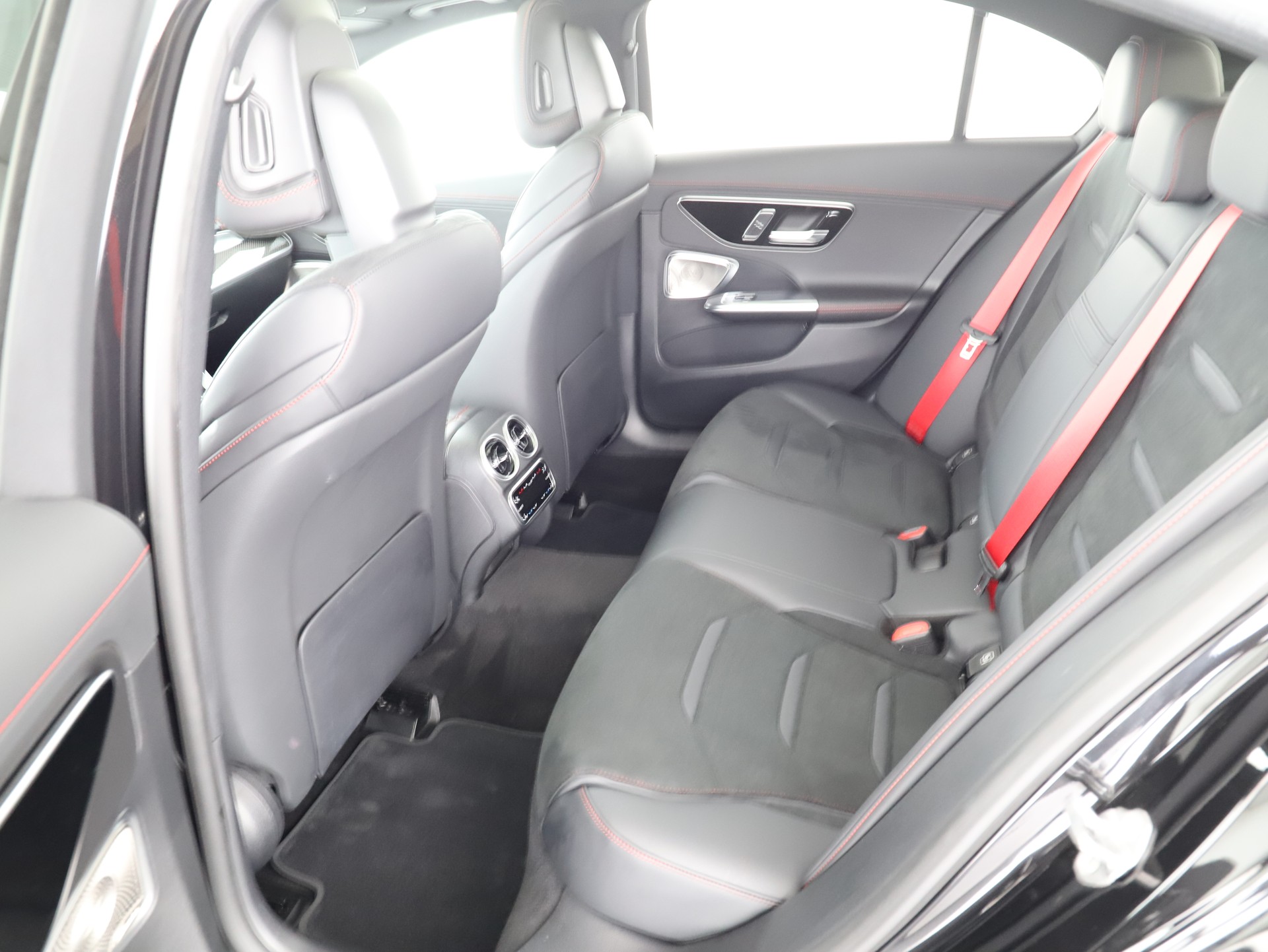 MERCEDES-BENZ C 43 AMG 4 Matic-image-12