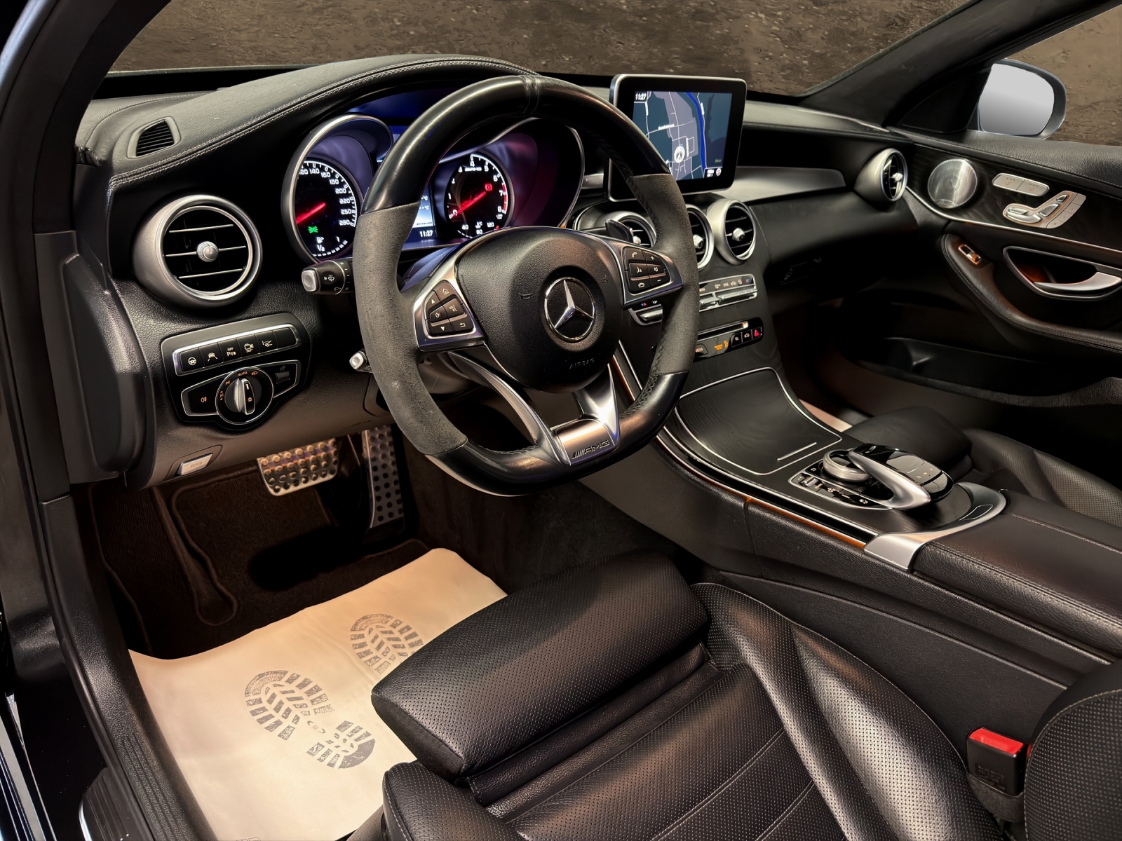 MERCEDES-BENZ C 43 AMG 4Matic 9G-Tronic-image-7