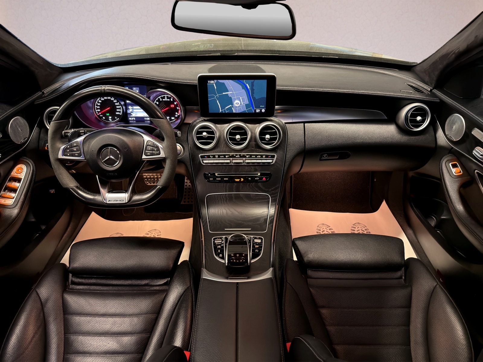 MERCEDES-BENZ C 43 AMG 4Matic 9G-Tronic-showroom-element-3
