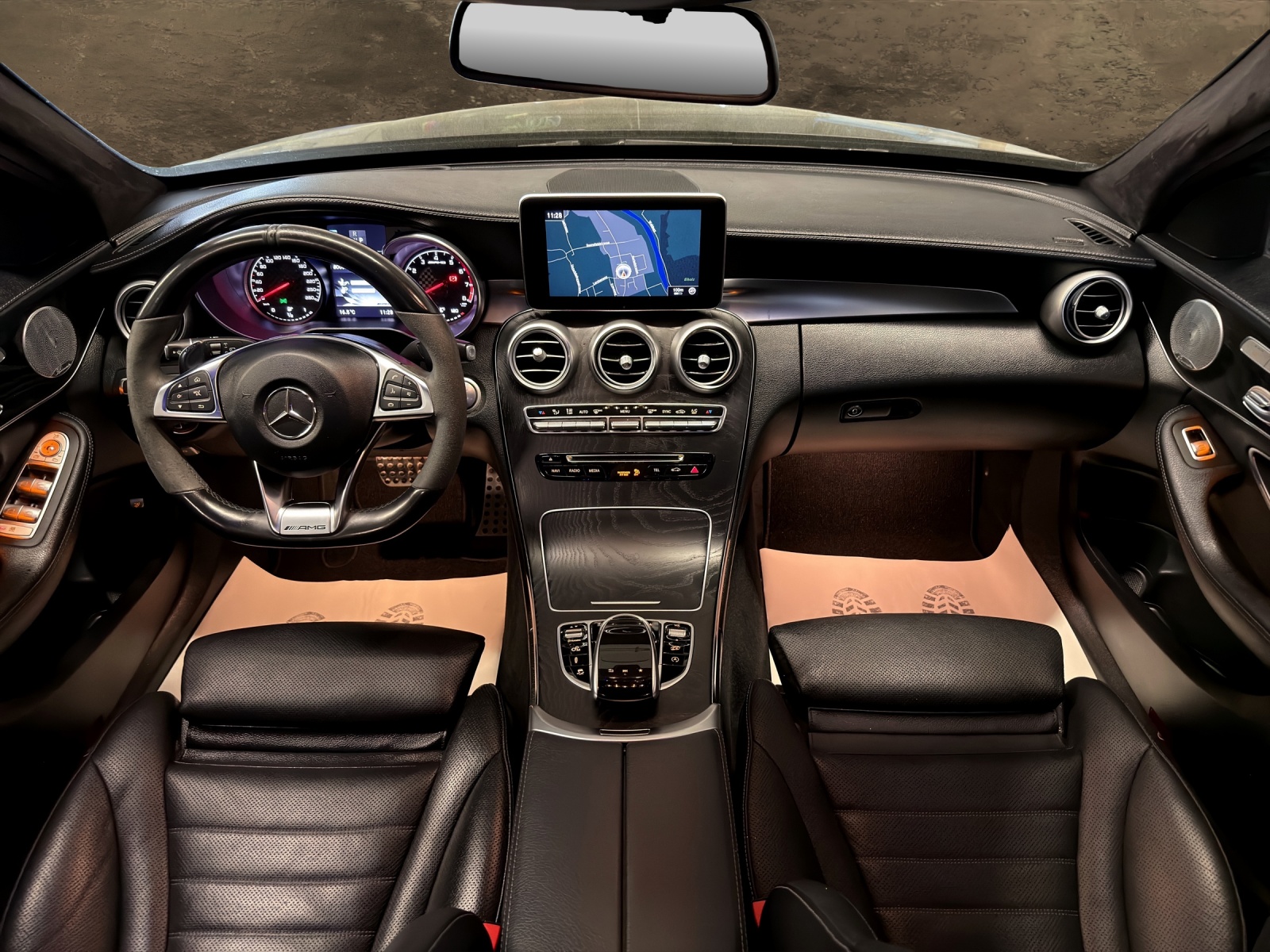 MERCEDES-BENZ C 43 AMG 4Matic 9G-Tronic-showroom-element-3