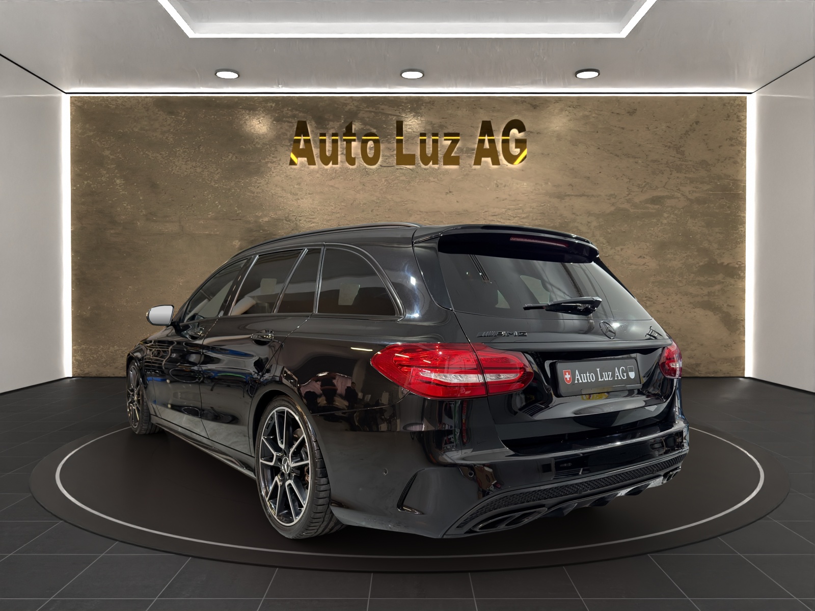 MERCEDES-BENZ C 43 AMG 4Matic 9G-Tronic-image-4